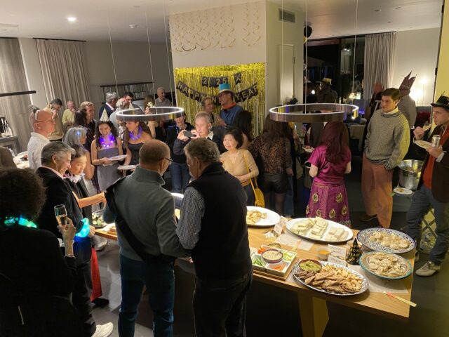 自宅でのパーティーも再開した