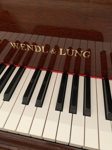 WENDL & LUNG社のピアノ